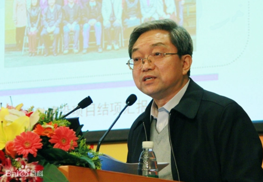 栾栋